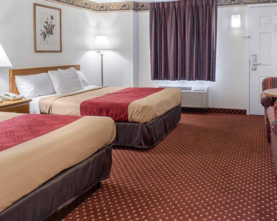 Gateway Inn Templeton Eksteriør billede